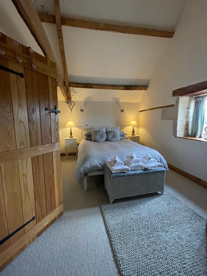 The Cider Barn - Spacious First Floor Apartment Set Within Barn Conversion 첼튼엄 외부 사진